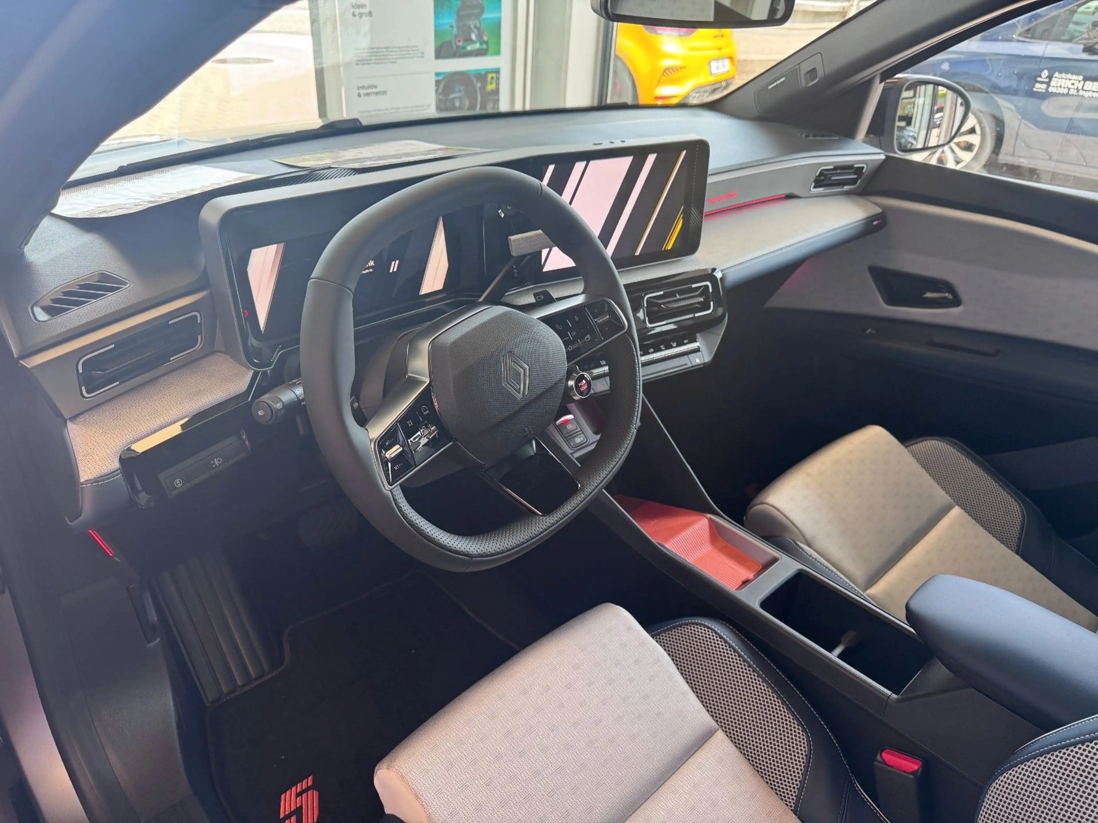 Renault R 5 5 E-Tech Roland Garros 150 Comfort Range — photo 12