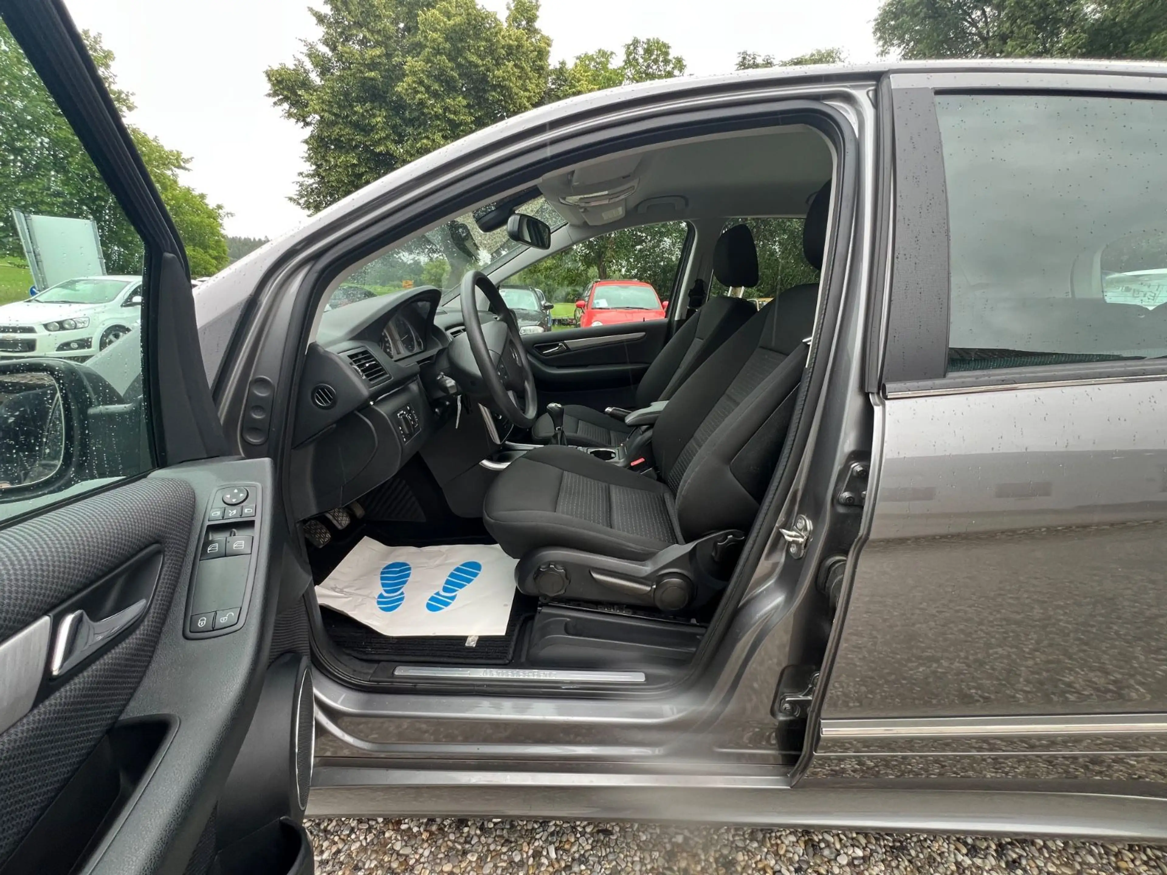 Mercedes-Benz B 160 PDC Klima SHZ EURO5 — photo 8