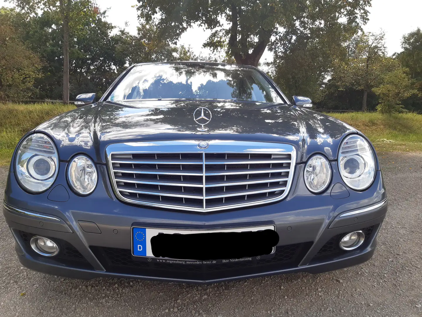 Mercedes-Benz E 280 E-Klasse 7G-TRONIC Elegance Grau - 1