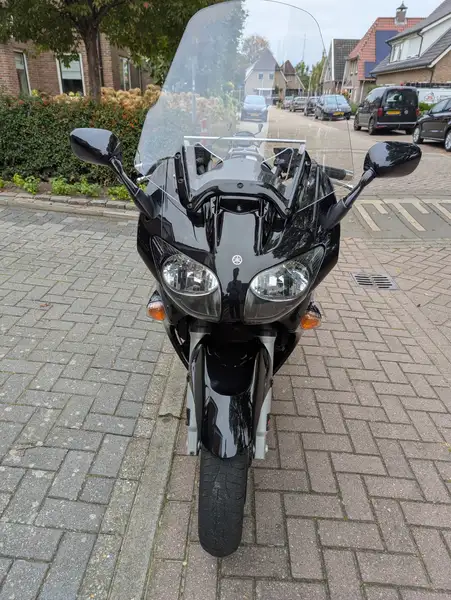 Yamaha FJR 1300 - foto 3