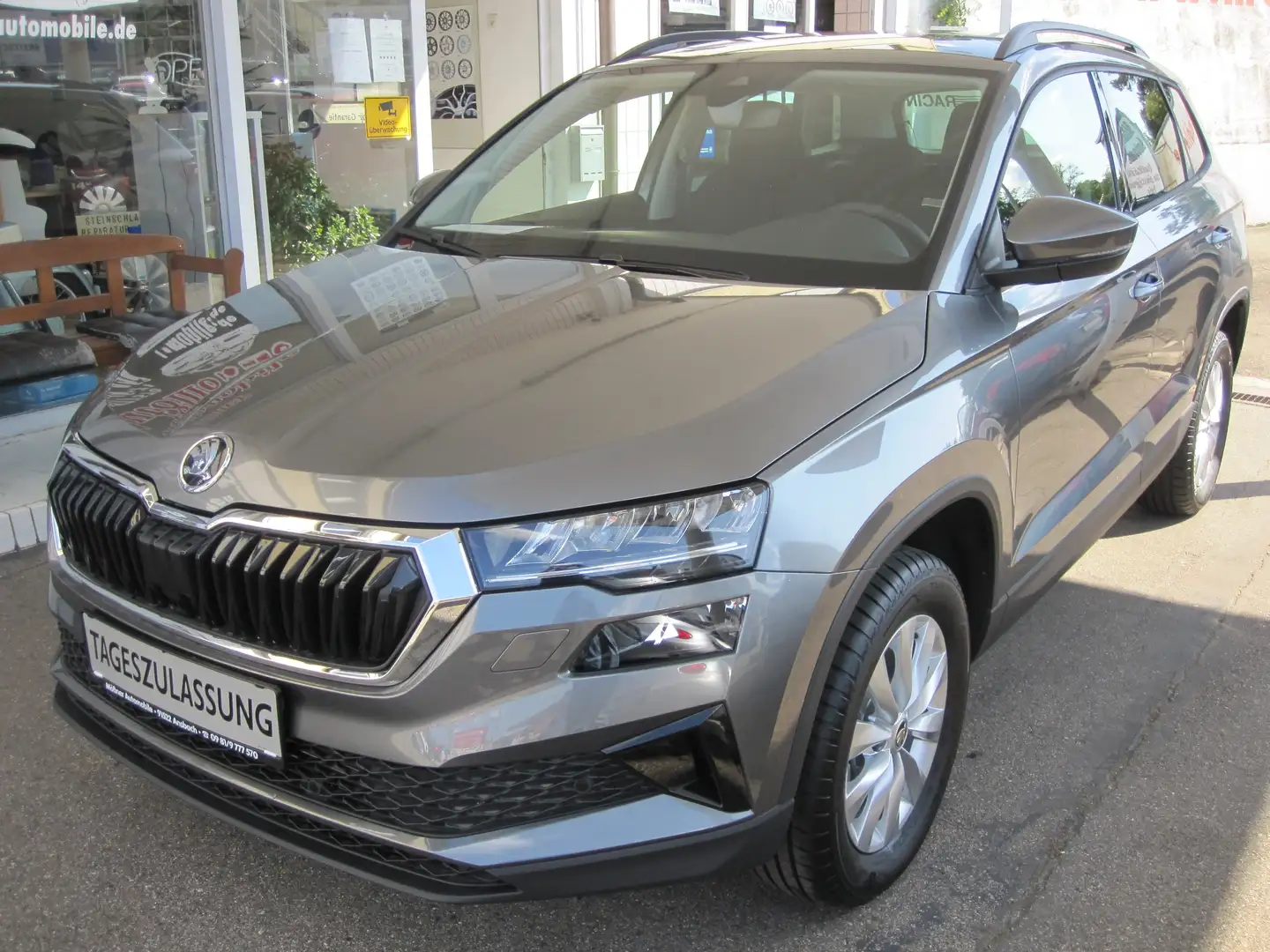 Skoda Karoq 1.5 TSI Select DSG/eHk/AHK/LED/SmartLNAVI/Temp/Alu Gris - 2