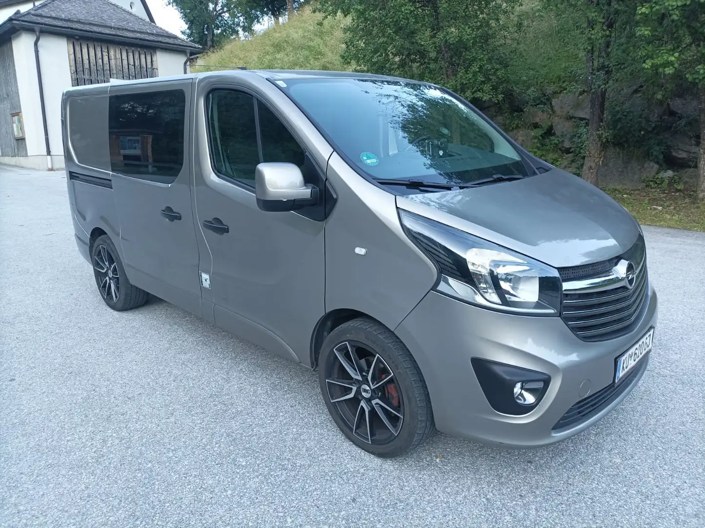 Opel Vivaro 1.6 CDTI L1H1 5 Sitzer Euro 5 ohne Ad Blue - 1