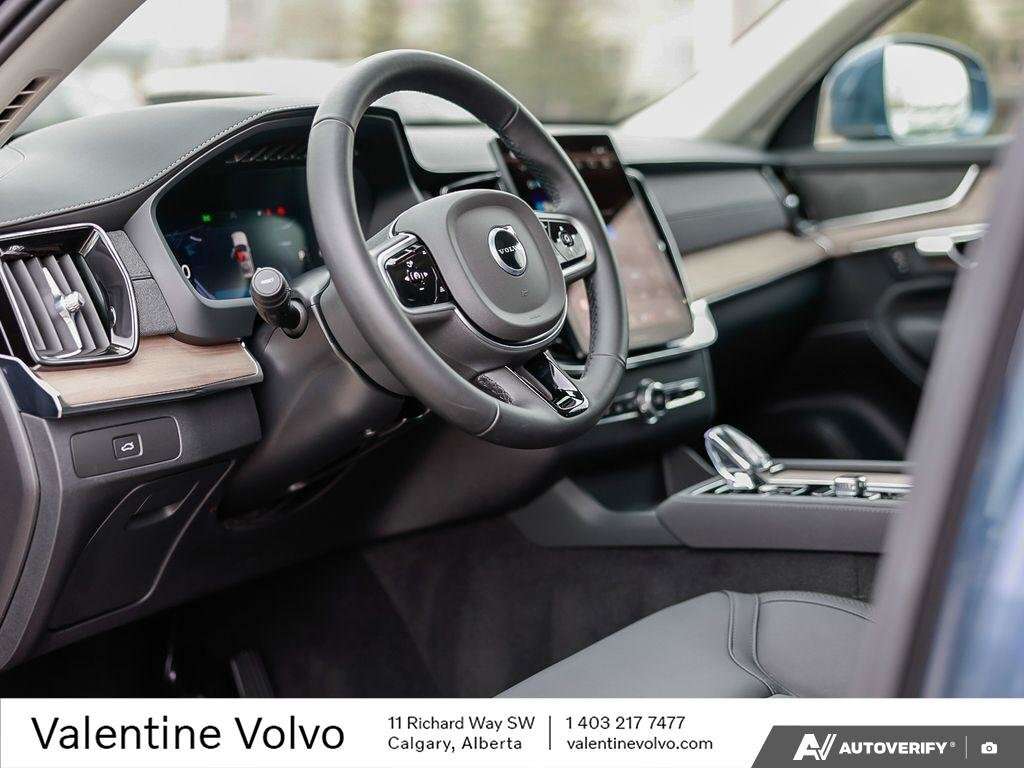 2026 Volvo XC90 Core Bright Theme thumb 13