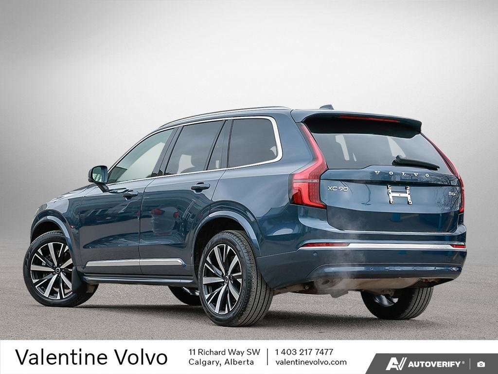 2026 Volvo XC90 Core Bright Theme alt 4