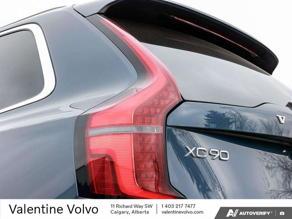 2026 Volvo XC90 Core Bright Theme thumb 12