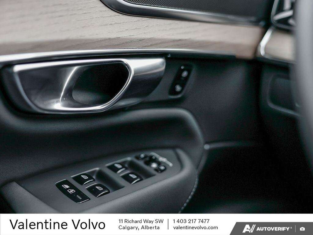 2026 Volvo XC90 Core Bright Theme thumb 18