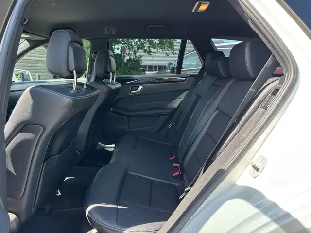 Mercedes-Benz E-Class view 13