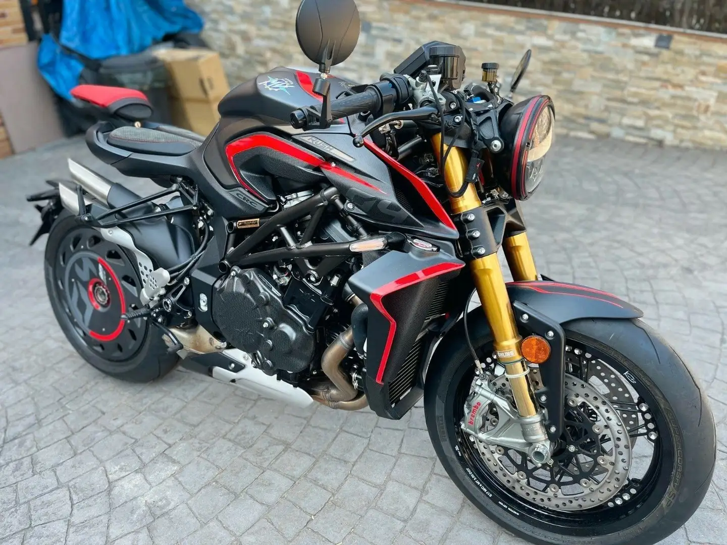 MV Agusta Rush 1000 Nero - 1