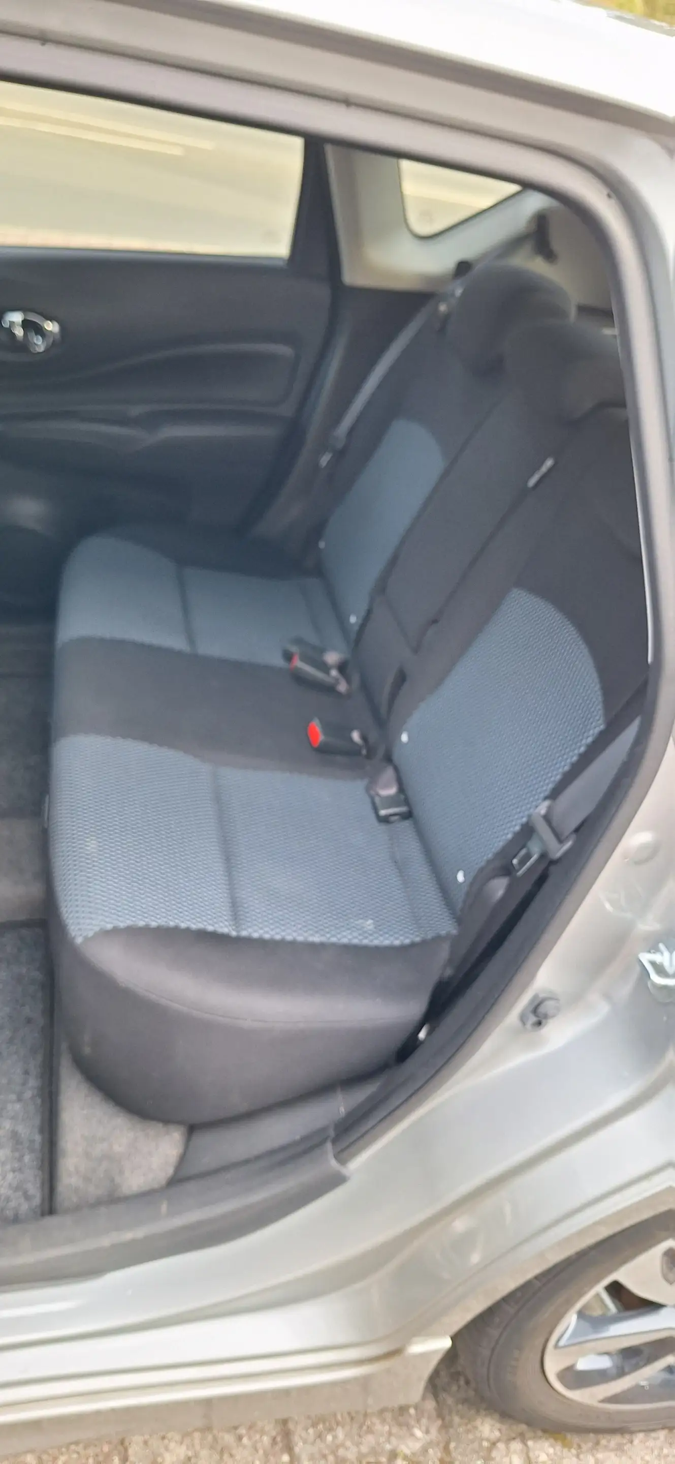 Nissan Note Note 1.2 n-tec Navi Klima Sitzh S u W Räder — photo 7