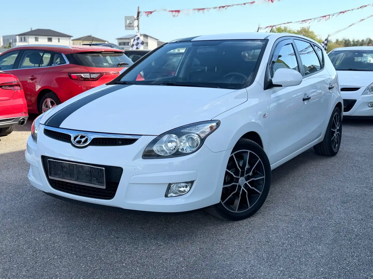 Hyundai i30 i30 1,6 CRDi Europe DPF Weiß - 1