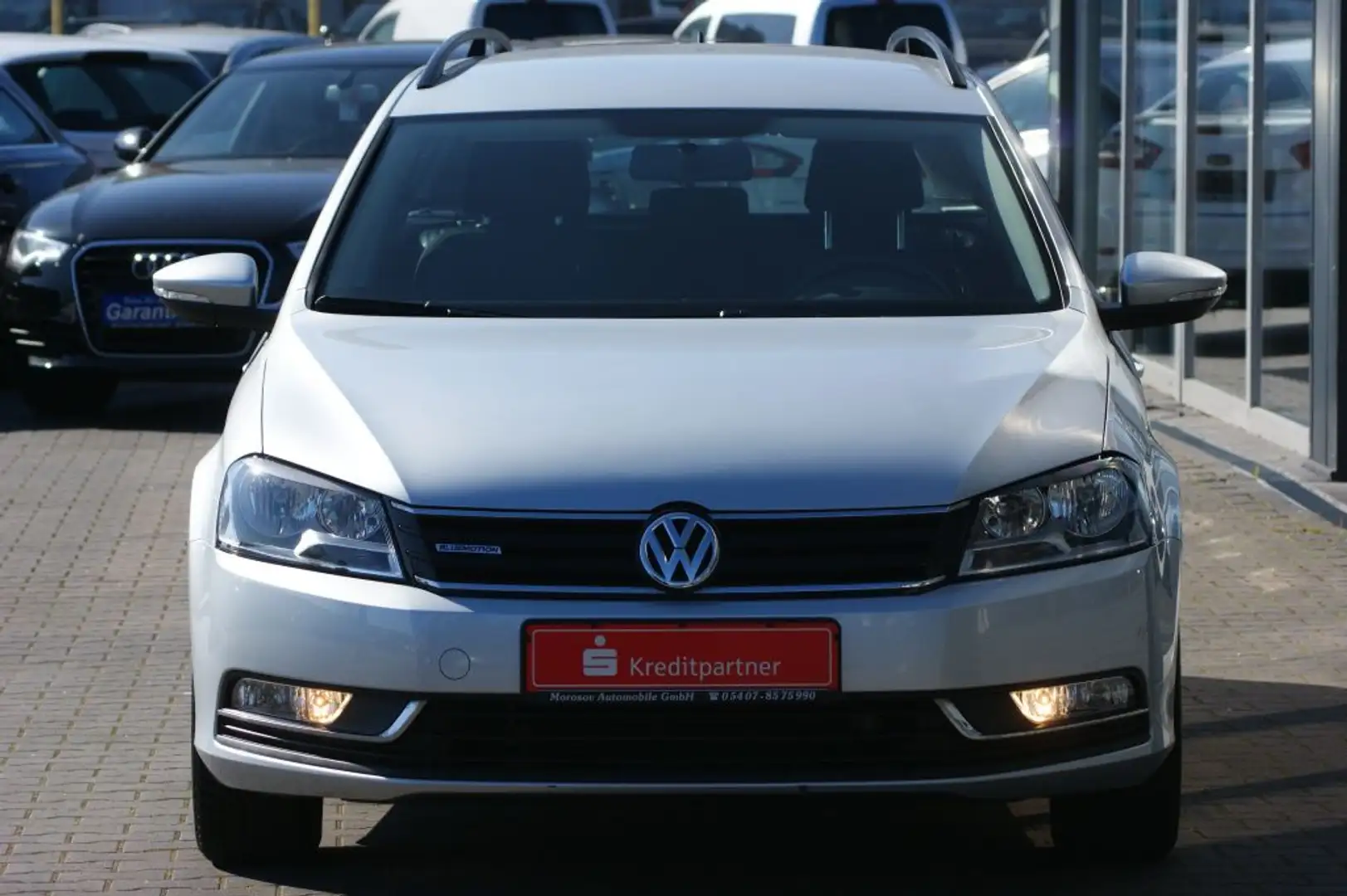 Volkswagen Passat Variant Variant 1.6 TDI BlueMotion Plateado - 2