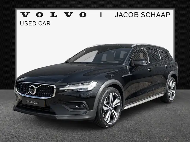 Volvo V60 Cross Country B5 AWD Pro / Amber nappaleder / Head-up display /