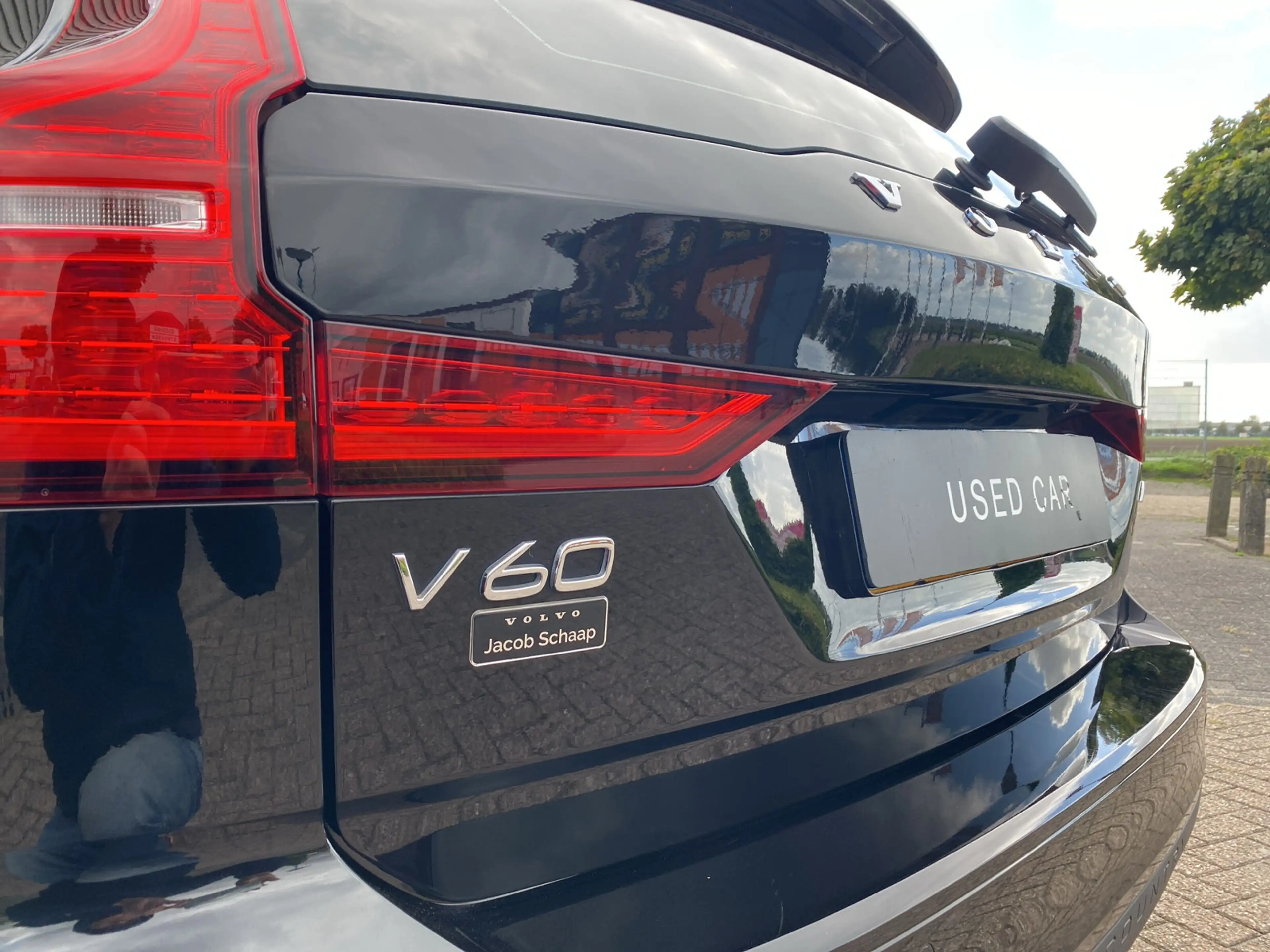 Volvo V60 Cross Country 2.0 B5 AWD Pro / Amber nappaleder / Head-up displa — photo 5