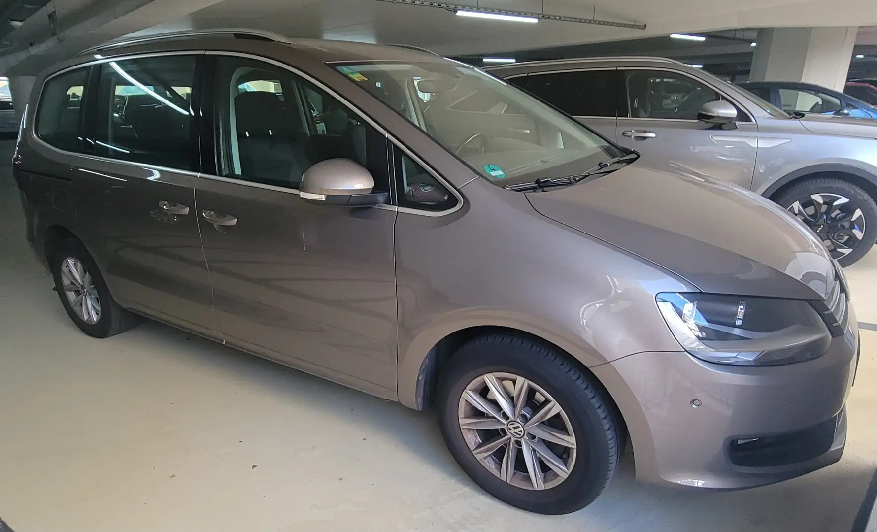 Volkswagen Sharan Sharan 2.0 TDI BlueMotion Technology Trendline Gold - 2