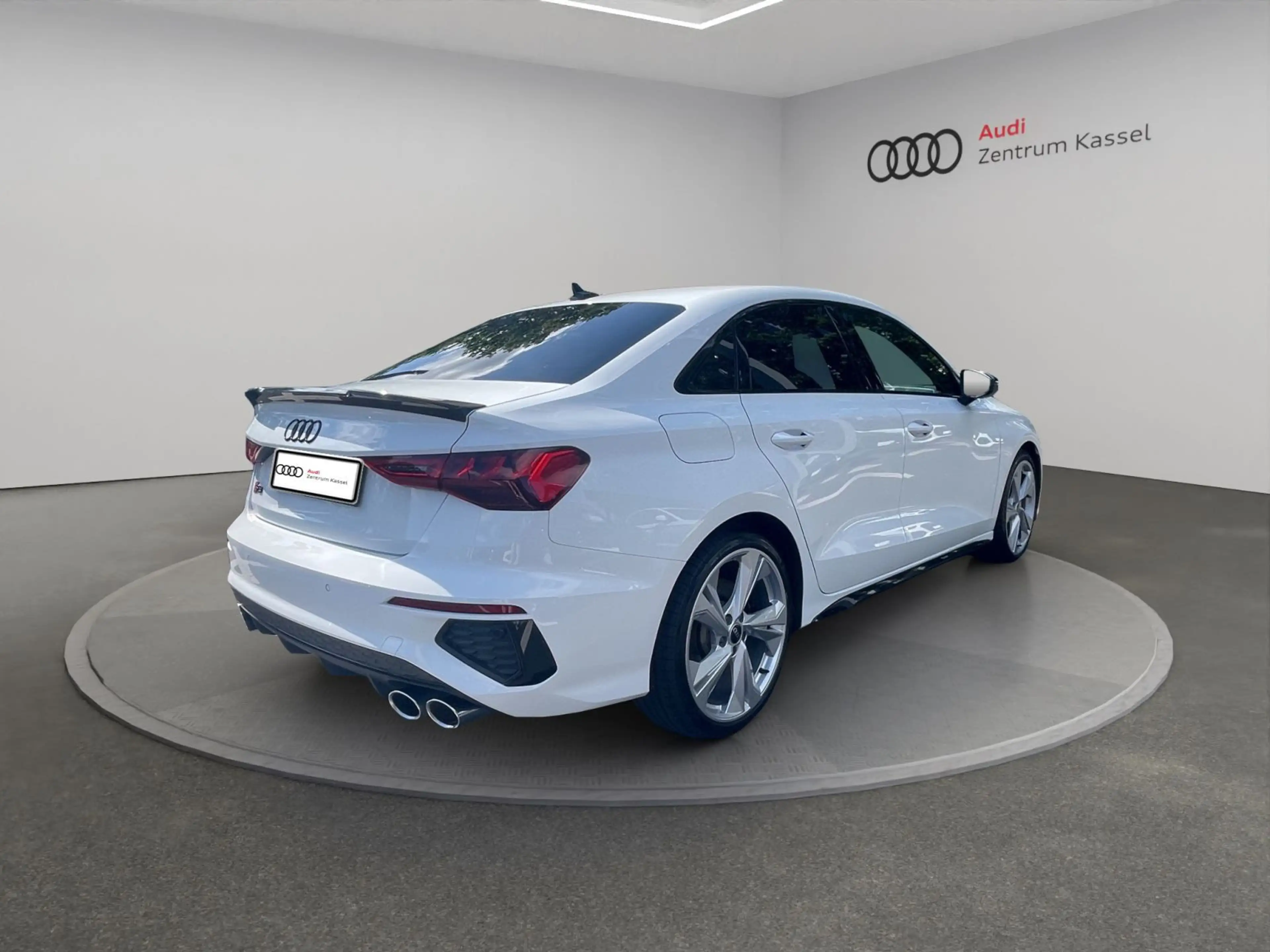 Audi S3 S3 Lim. 2.0 TFSI qu. LED PDC Carplay Alcantara — photo 6