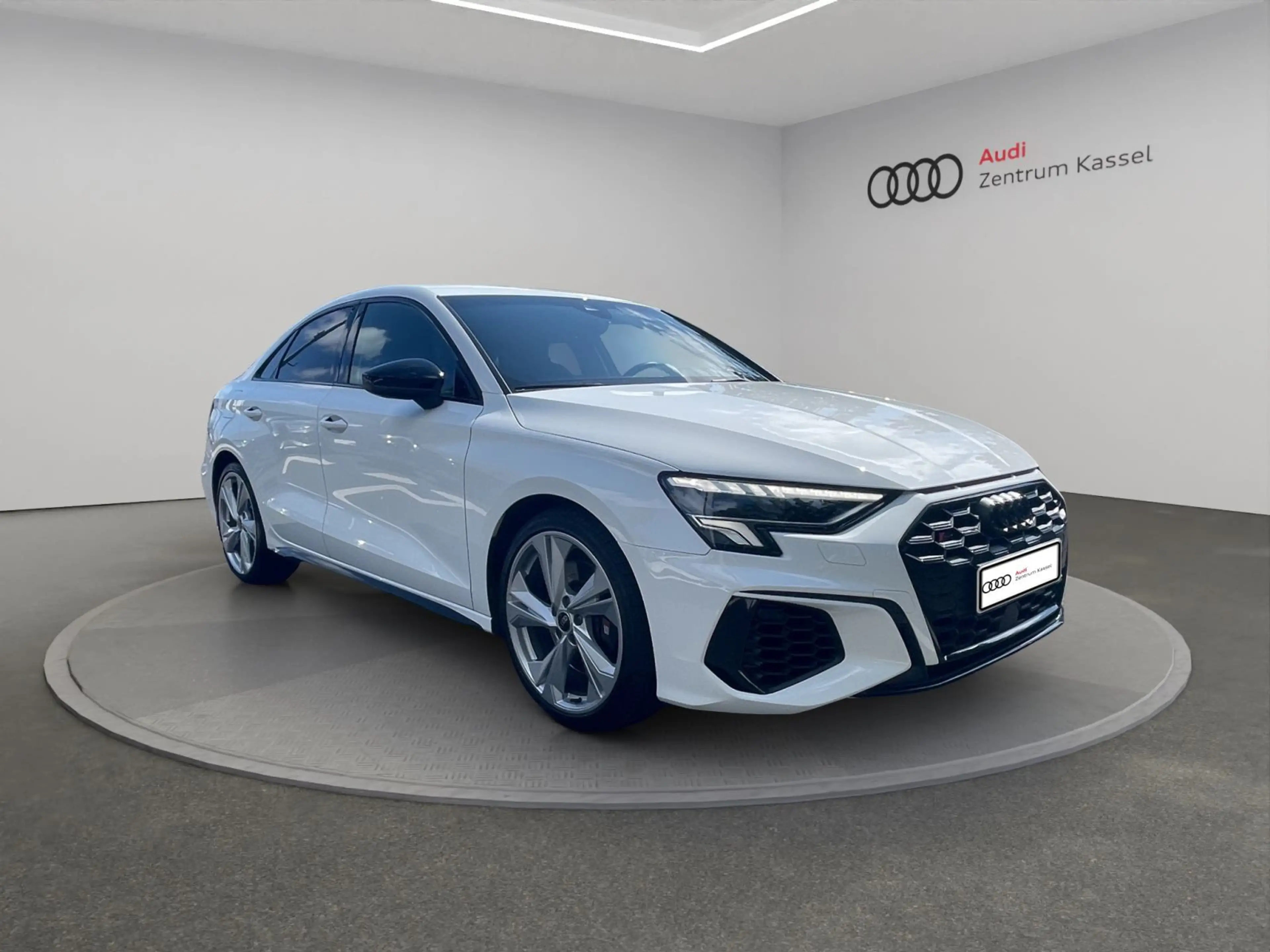 Audi S3 S3 Lim. 2.0 TFSI qu. LED PDC Carplay Alcantara — photo 8