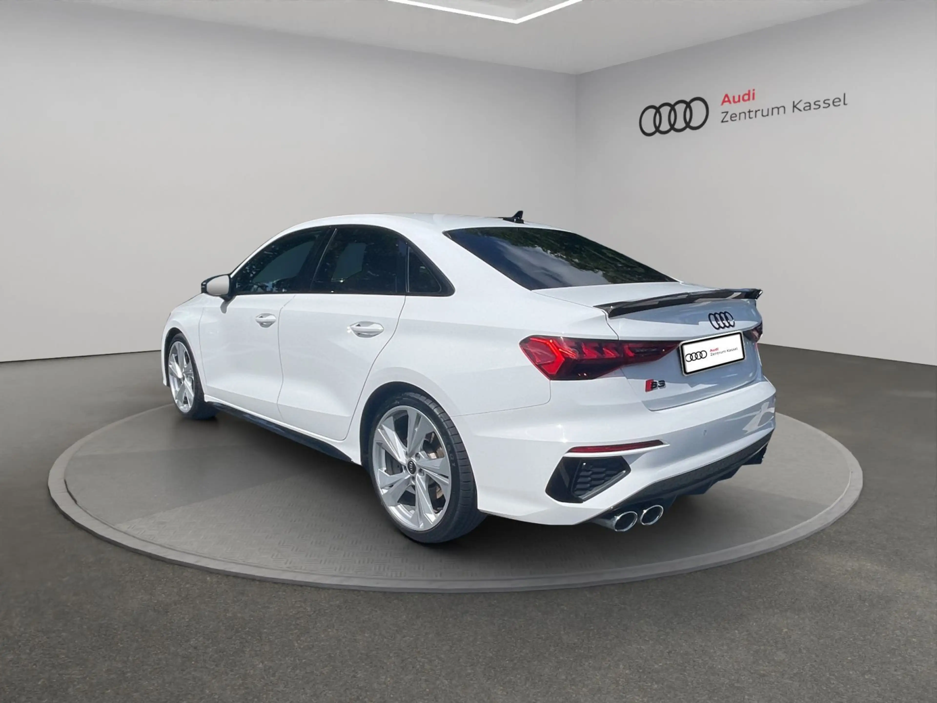Audi S3 S3 Lim. 2.0 TFSI qu. LED PDC Carplay Alcantara — photo 4