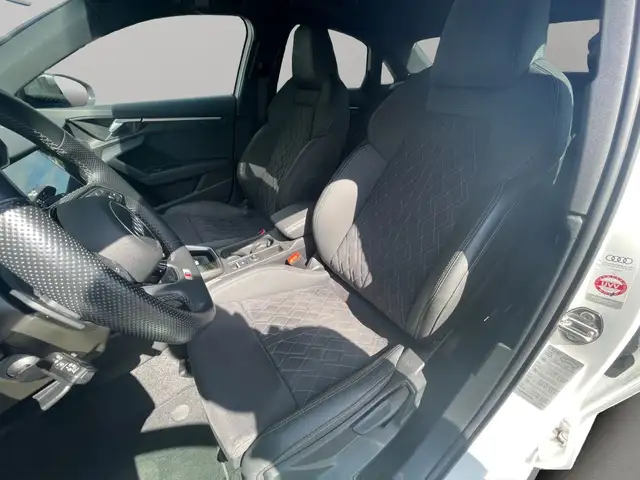 Audi S3 view 11