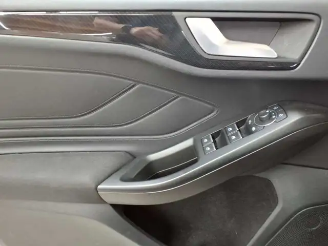 Ford Focus view 4