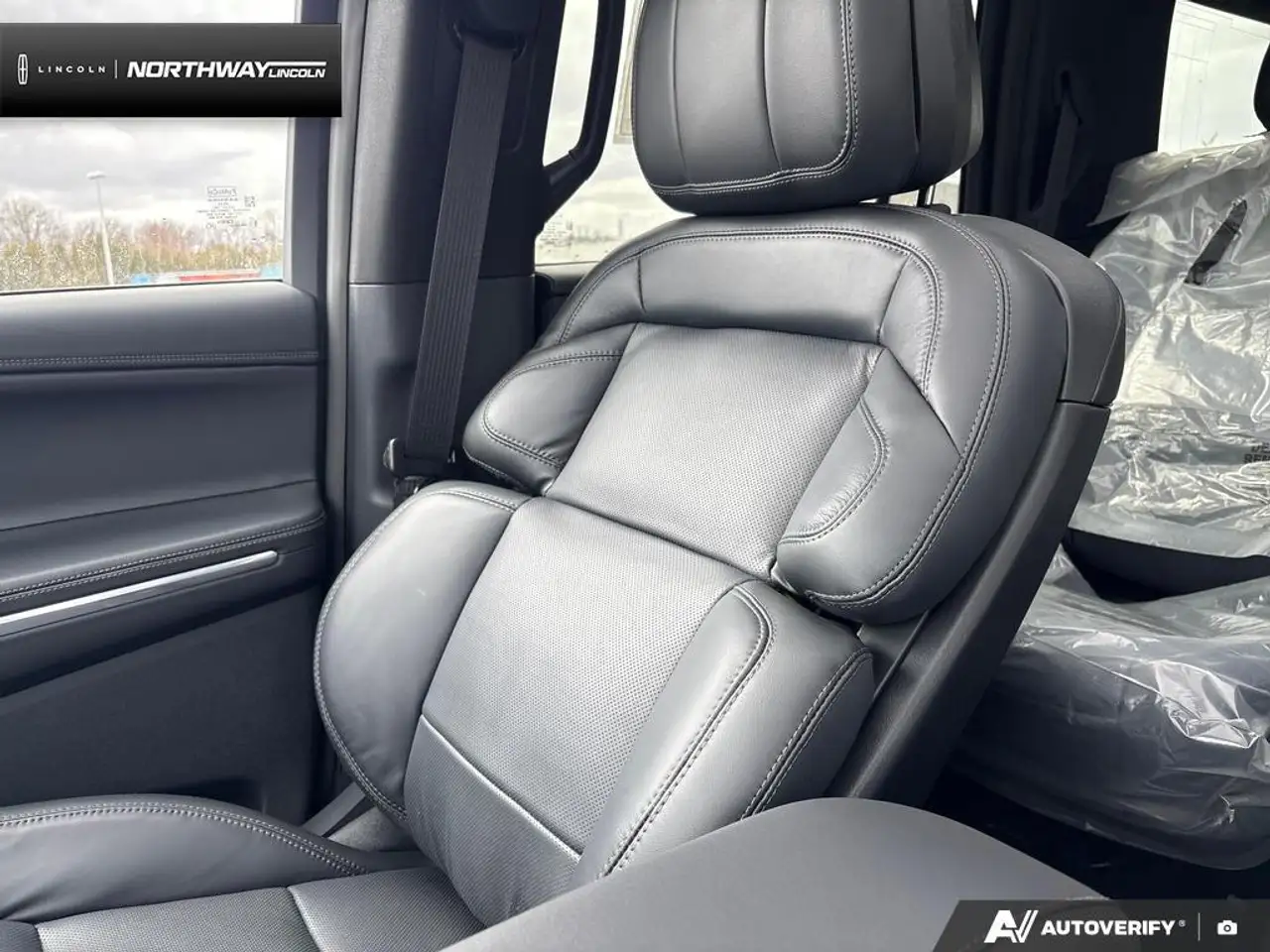 Lincoln Navigator снимка Lincoln Navigator