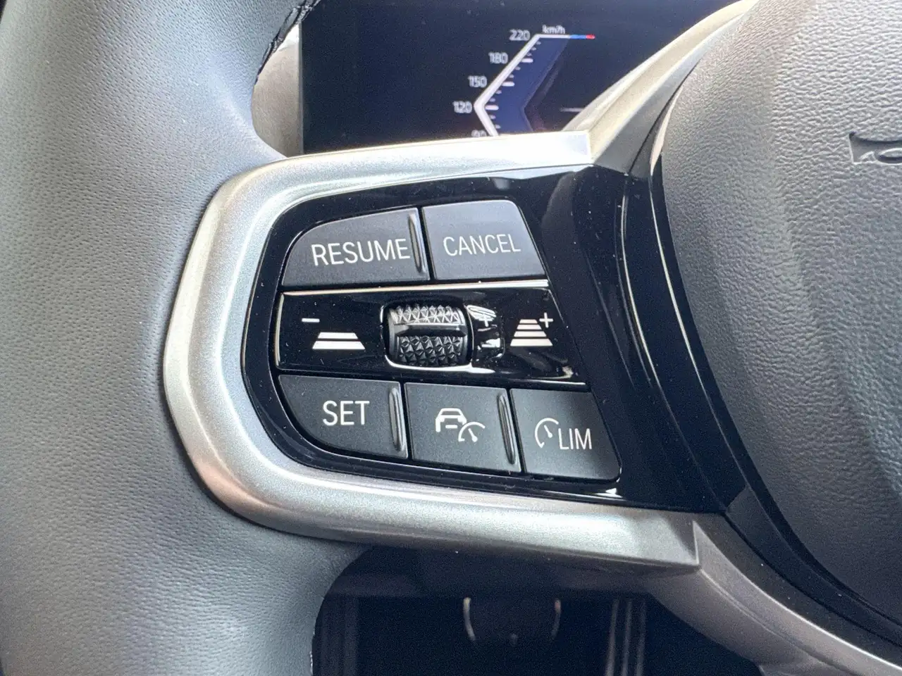 BMW i4 2026 — фото 15