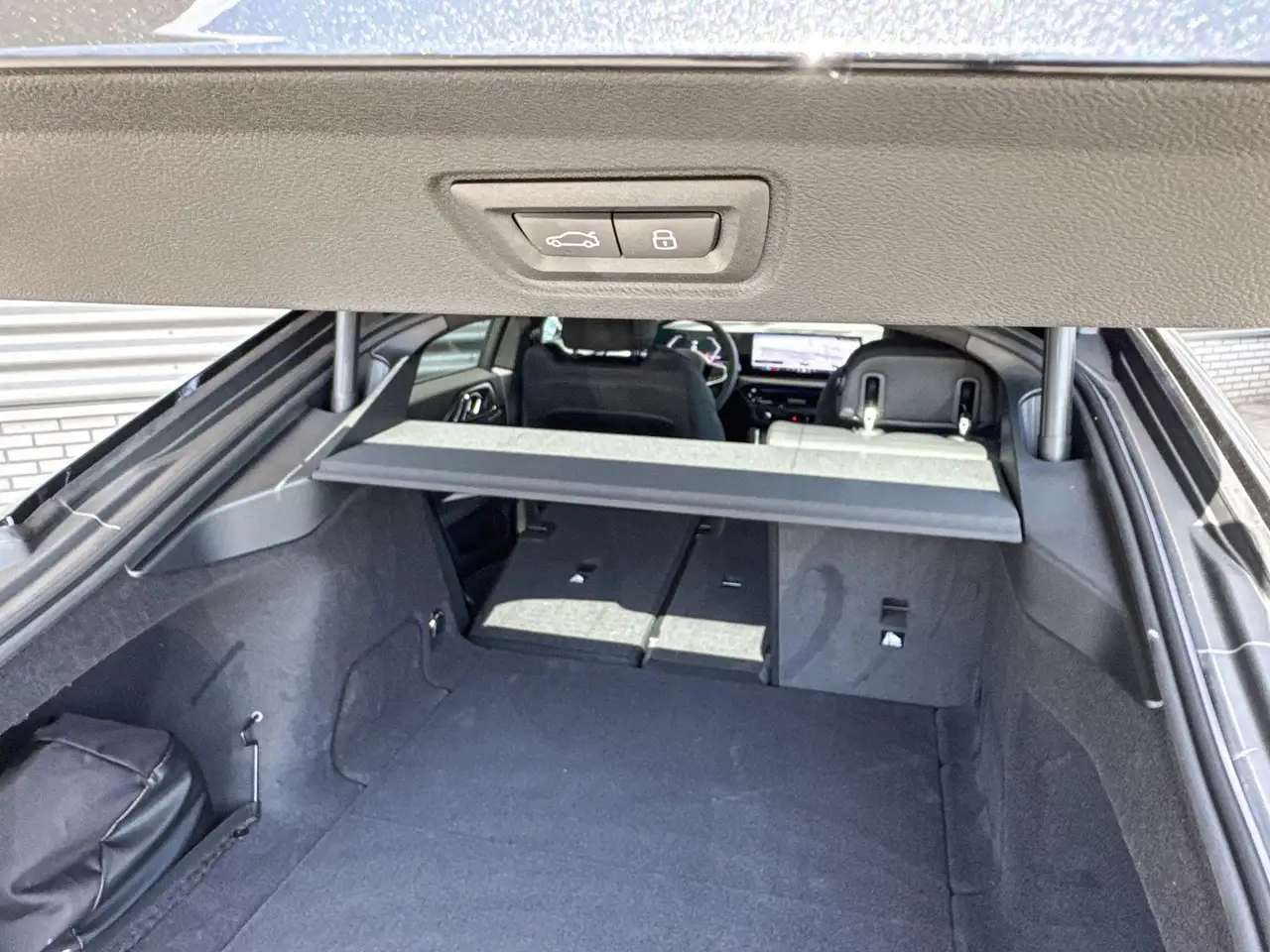 BMW i4 2026 — фото 12