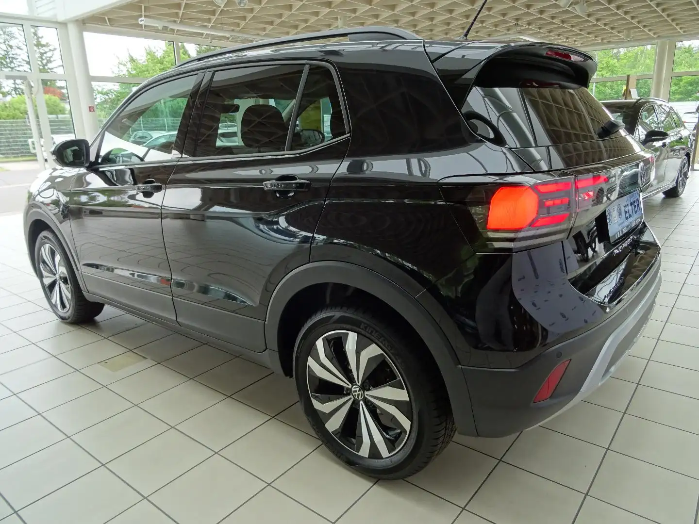 Volkswagen T-Cross Life 1.0 TSI LED/AHK/Rückfahrkamera Zwart - 2