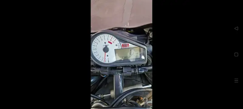 Suzuki GSX-R 1000 - foto 6