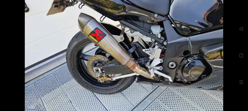 Suzuki GSX-R 1000 - foto 5