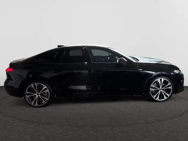 Audi A5 view 5