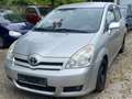Toyota Avensis 2.0 D-4D Sol Gris - thumbnail 1