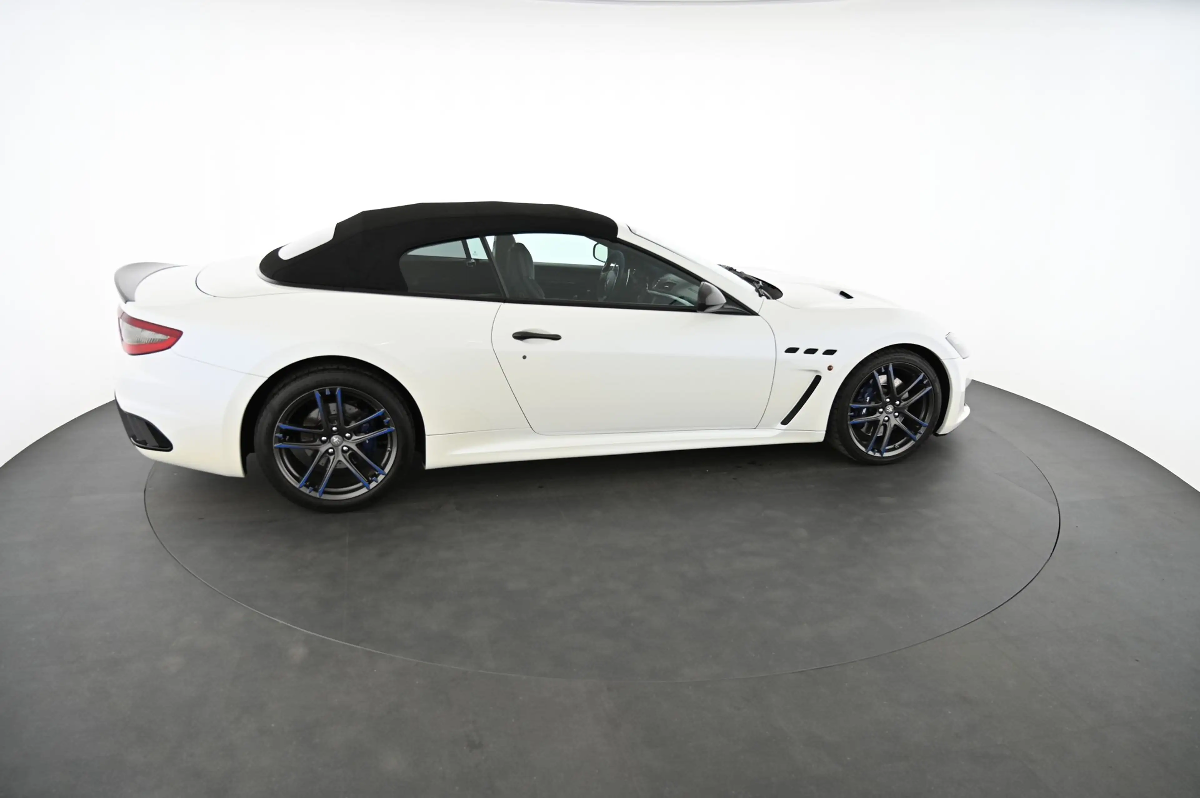 Maserati GranCabrio GranTurismo MC Stradale EXP € 117.980,- — photo 18
