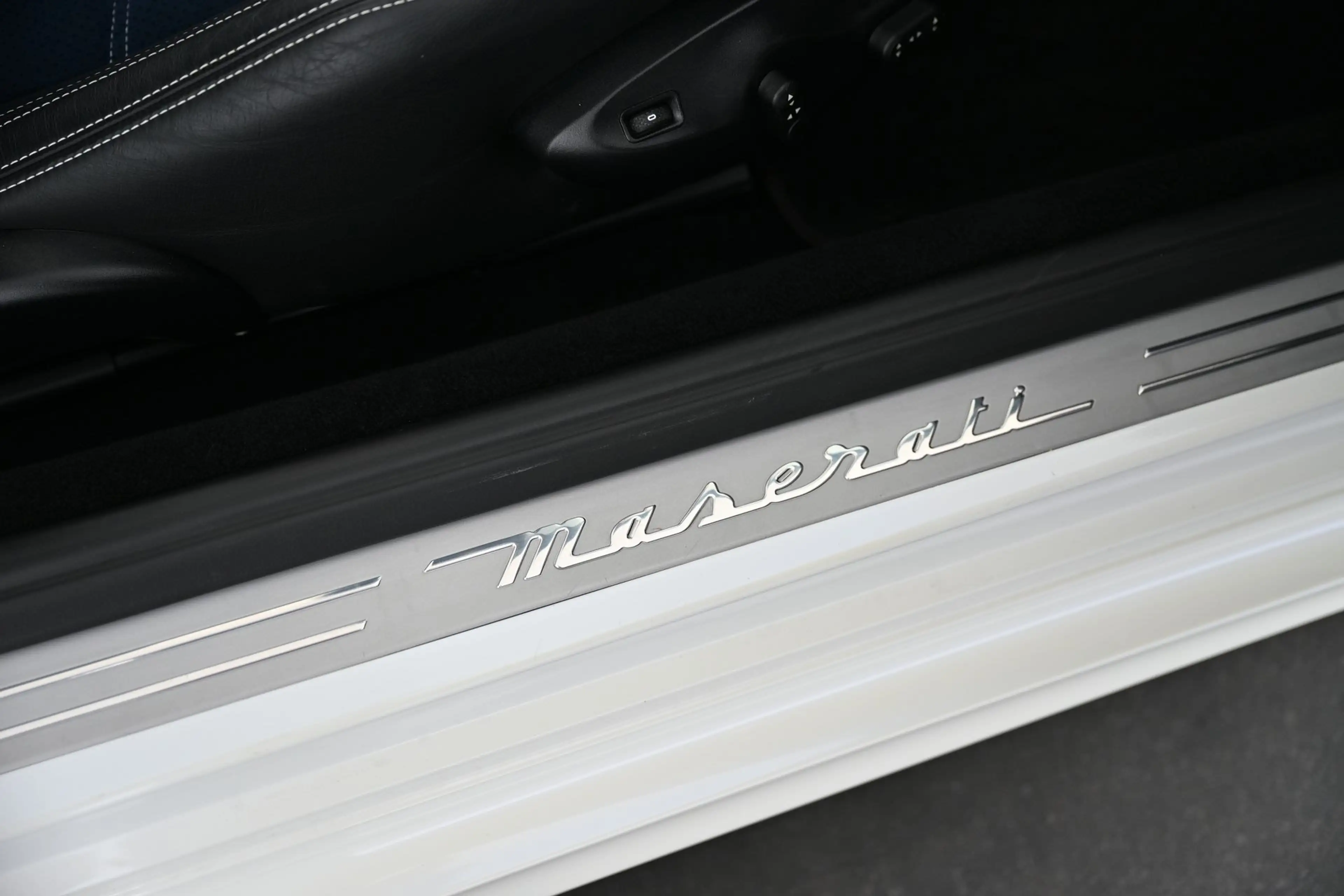 Maserati GranCabrio GranTurismo MC Stradale EXP € 117.980,- — photo 34