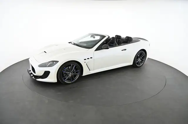 Maserati Grancabrio view 5