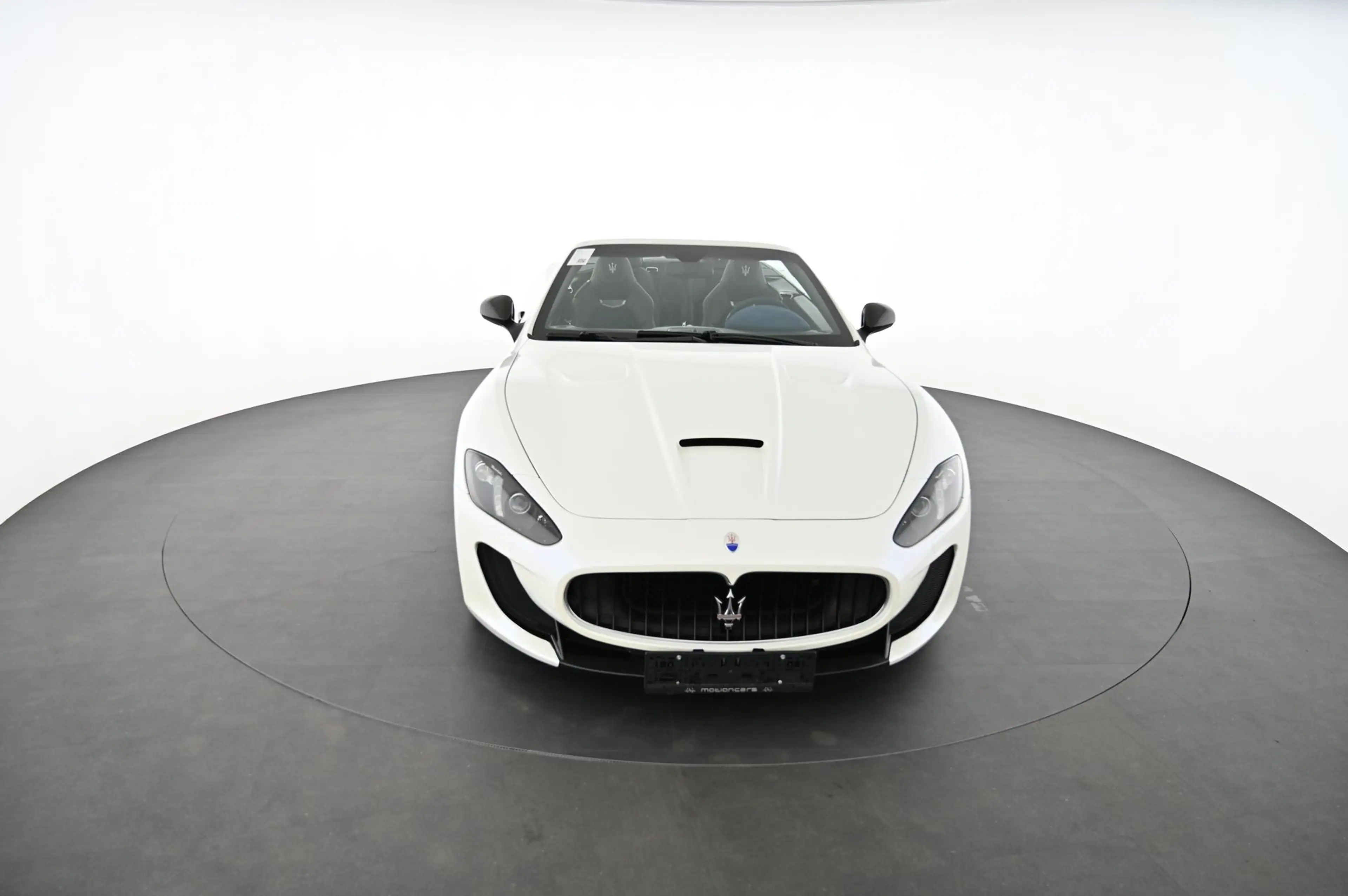 Maserati GranCabrio GranTurismo MC Stradale EXP € 117.980,- — photo 11