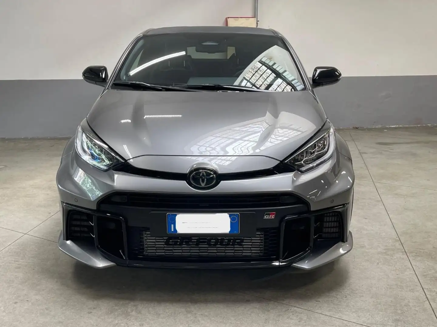 Toyota Yaris 1.6 Turbo 3 porte GR Yaris Circuit DAT Gris - 1