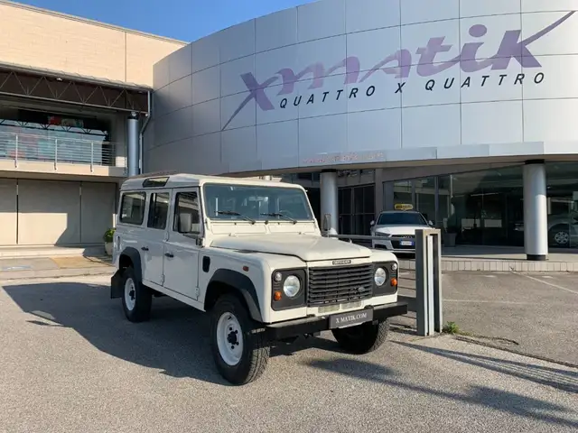 Land Rover Defender 110 2.5 Td5 cat Station Wagon 9 POSTI