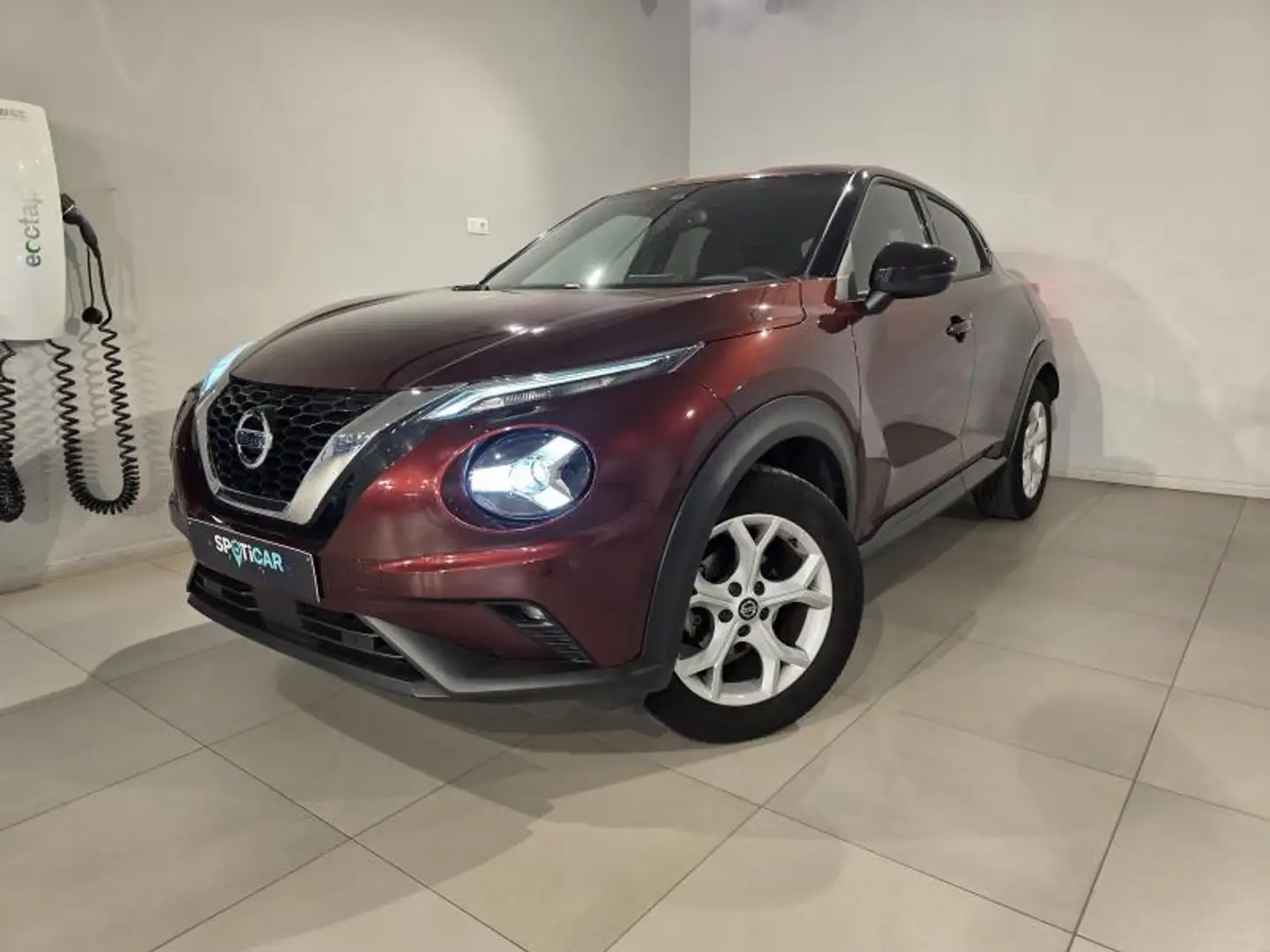 Nissan Juke Connect Rojo - 1