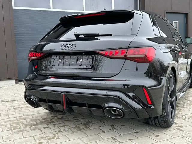 Audi RS3 Sportback RS SPORT/DCC/360°/HUD/MATRIX/SONOS