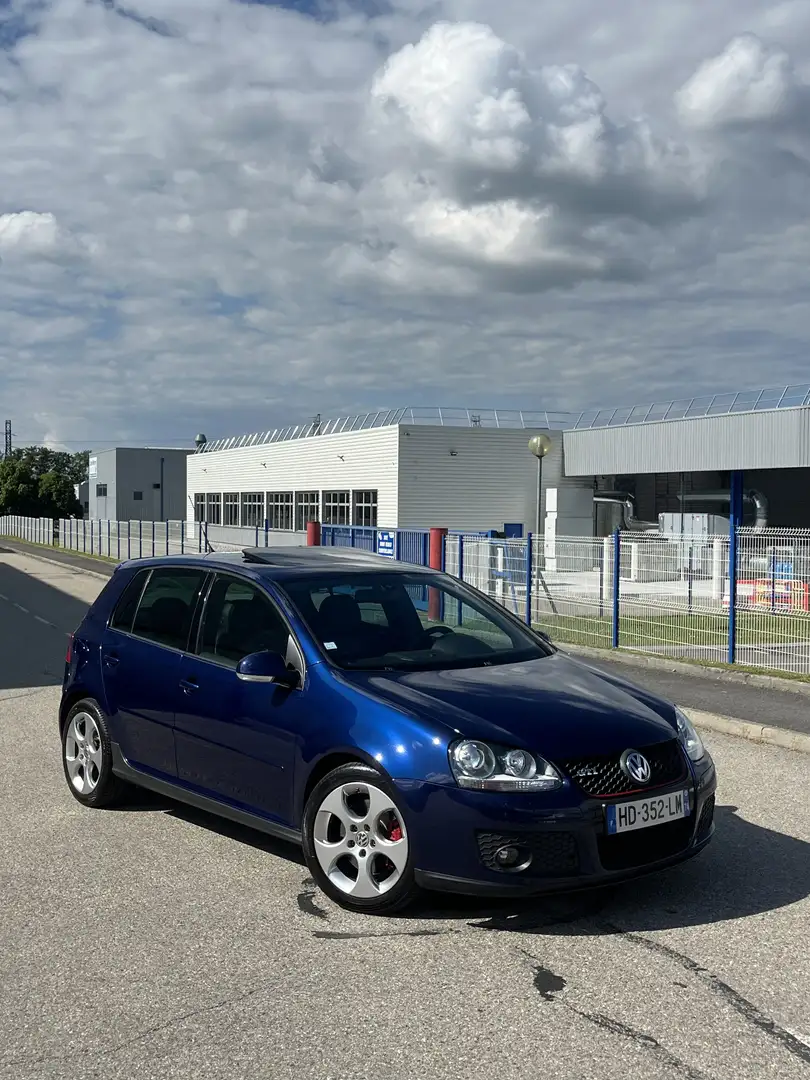 Volkswagen Golf GTI 2.0 T 16S FSI 200 Bleu - 1