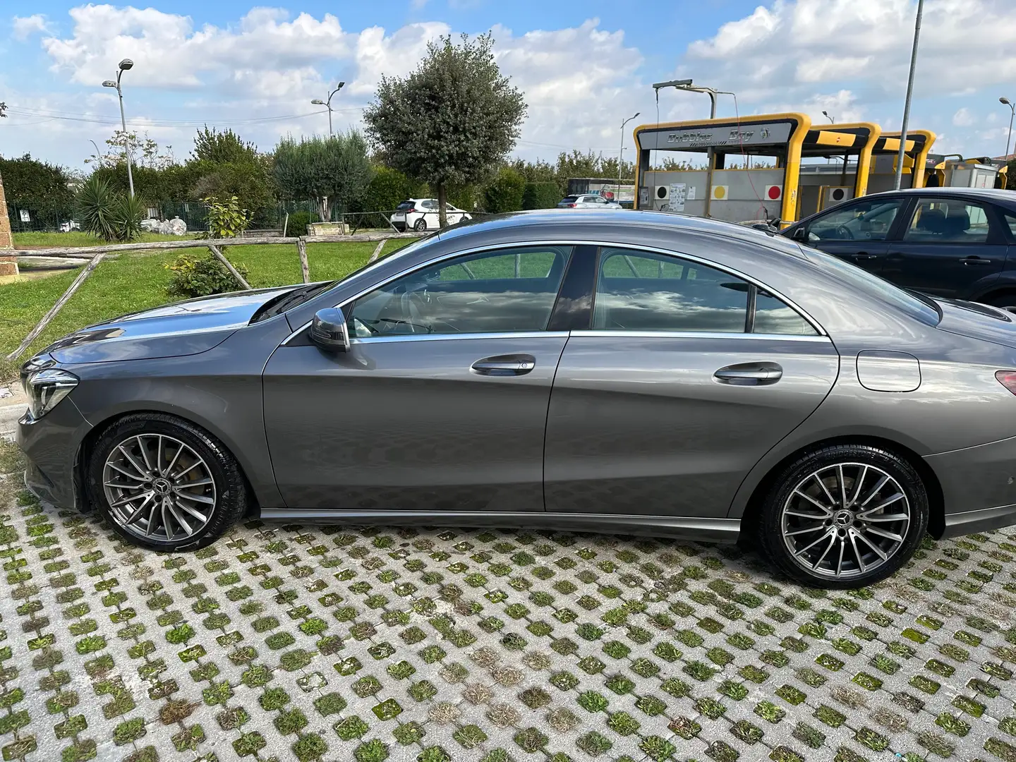 Mercedes-Benz CLA 180 CLA 180 Sport Grigio - 2