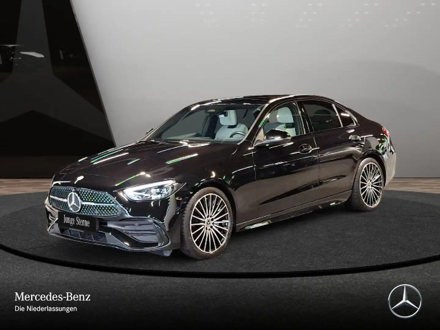 Mercedes-Benz C 180 AMG+NIGHT+PANO+360+LED+19"+TOTW+KEYLESS+9G Schwarz - 2