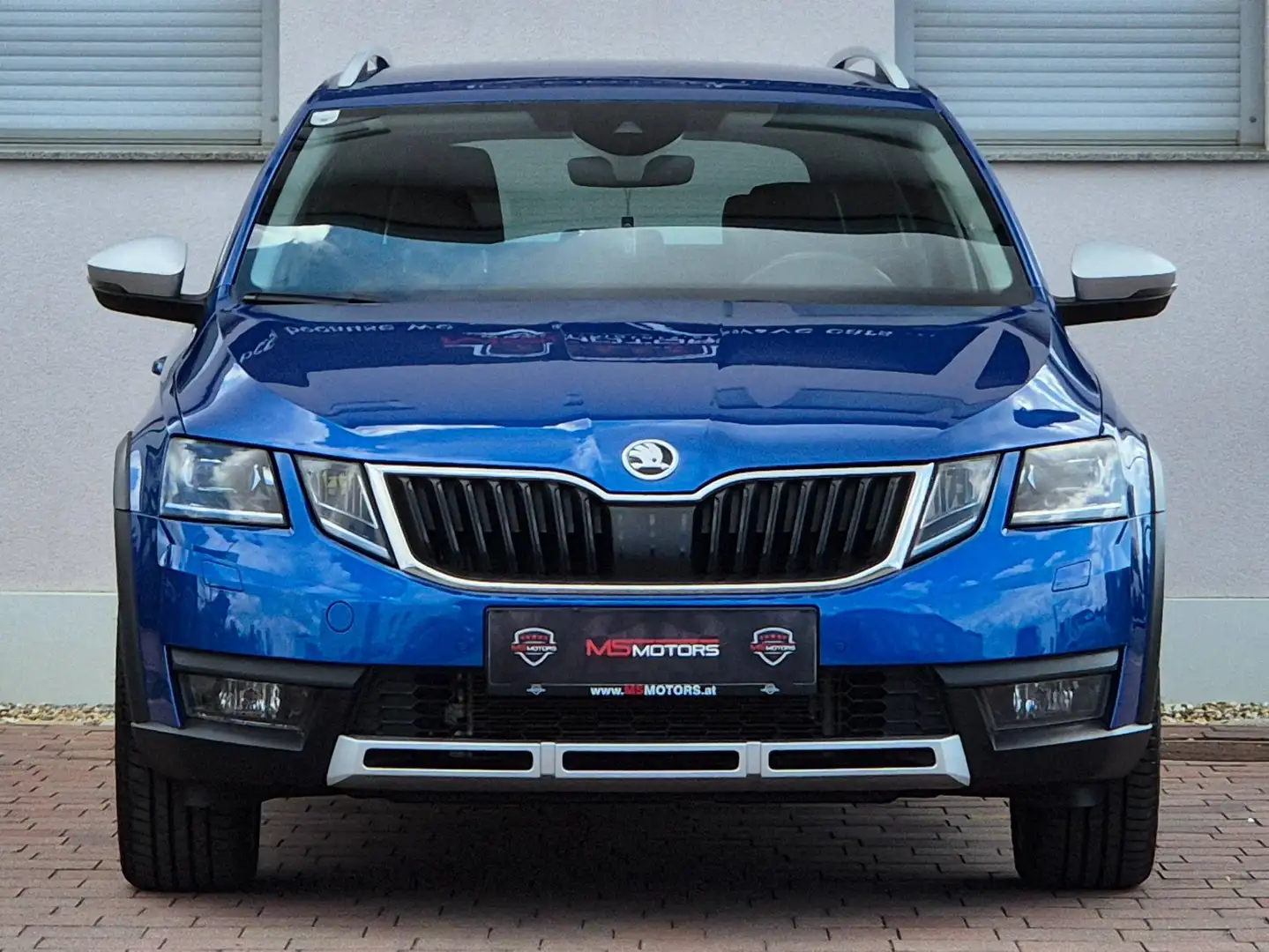 Skoda Octavia Scout 2,0 TDI 4x4 DSG*RFK*ACC*ALCANTARA*KEYLESS*CANTON*KREDIT*GARANTIE Blau - 2