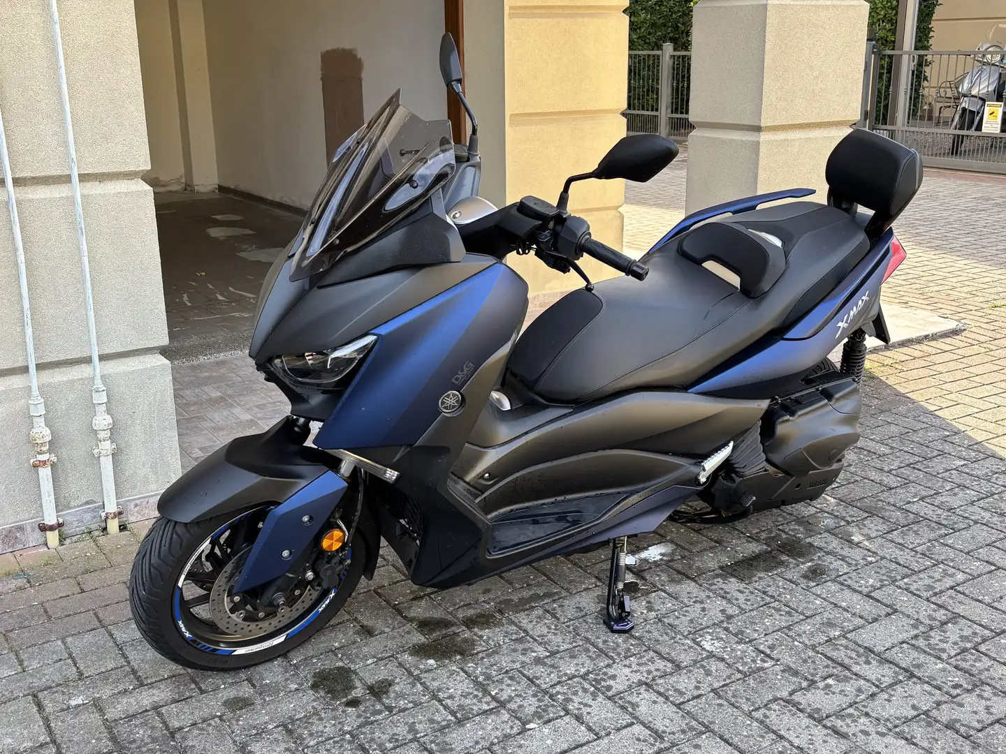 Yamaha X-Max 400 ABS - 1