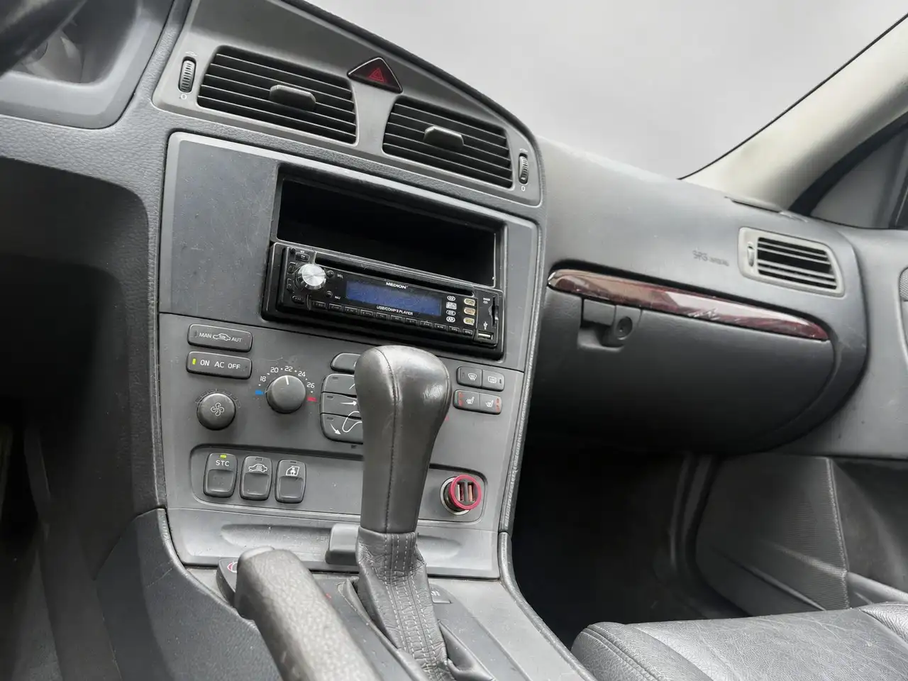 Volvo V70 2.4 automaat leer, foto 5
