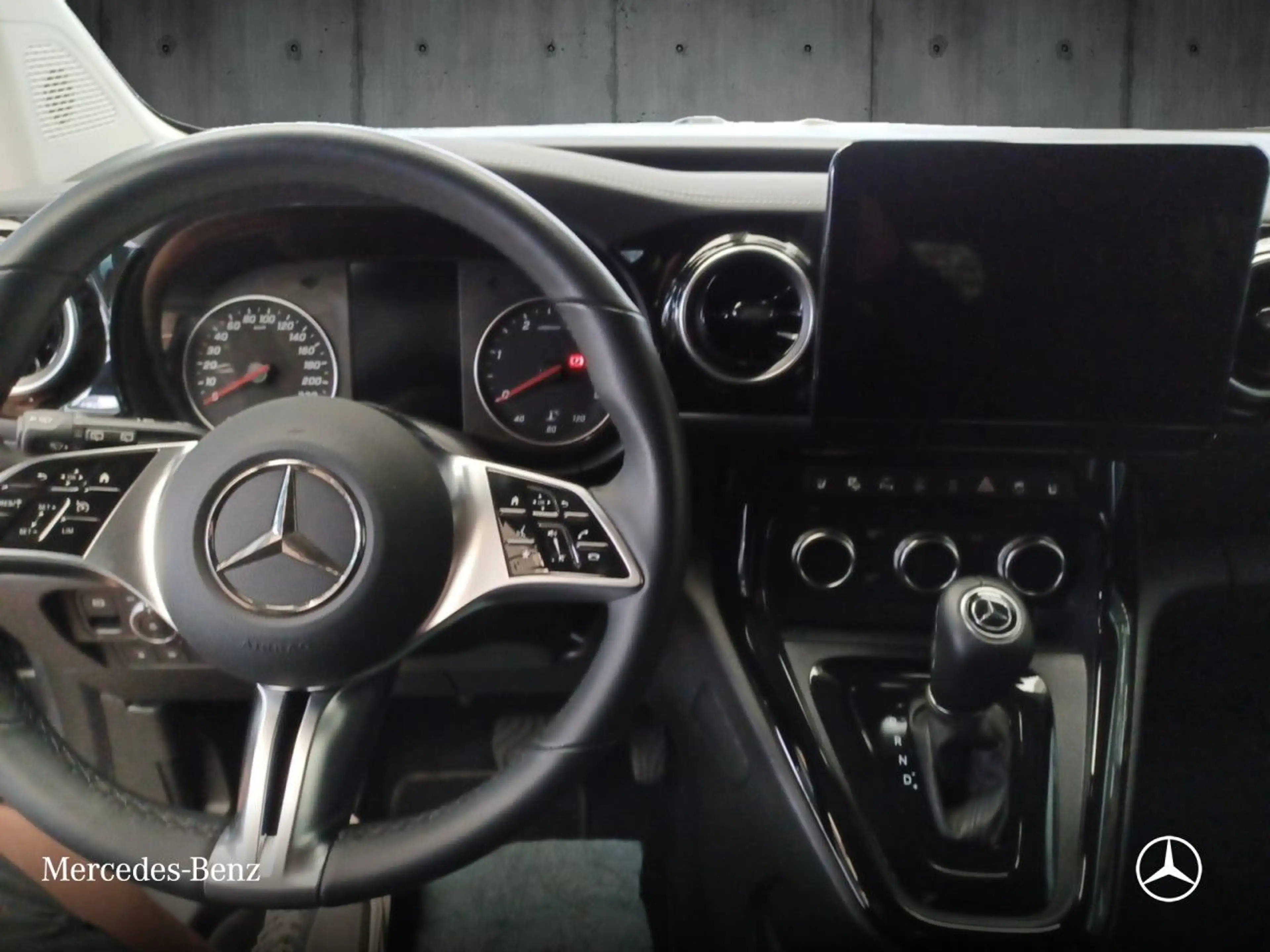 Mercedes-Benz T-Class T 180 d EDITION+PROGRESSIVE+Klimaautom+AHK+Navi — photo 12