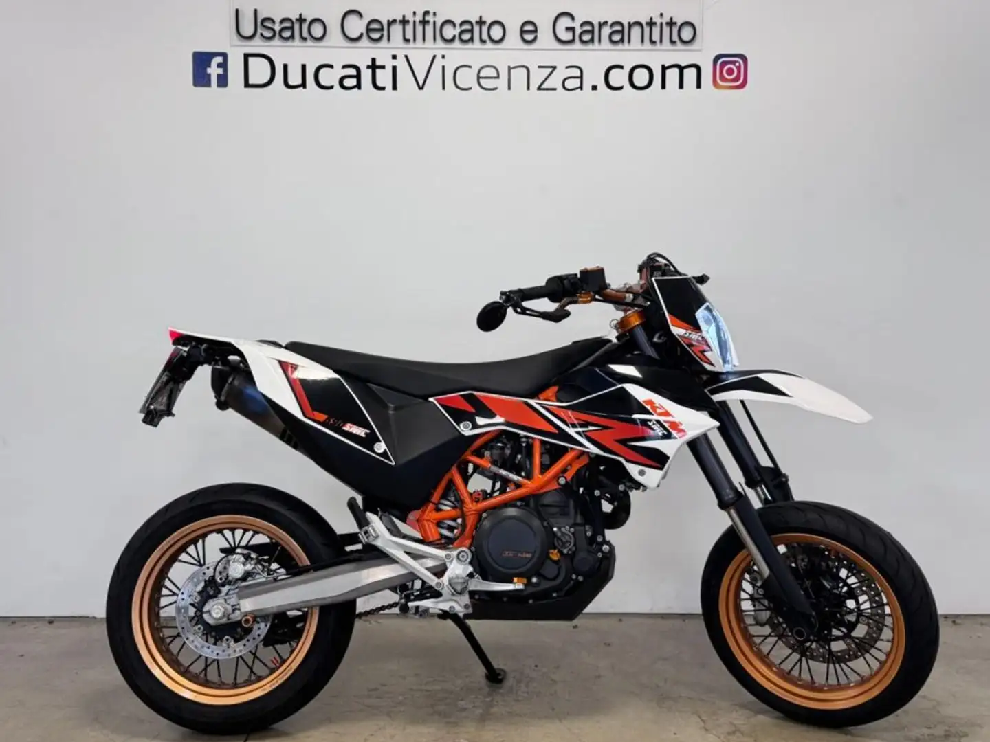 KTM 690 SMC R Arancione - 1