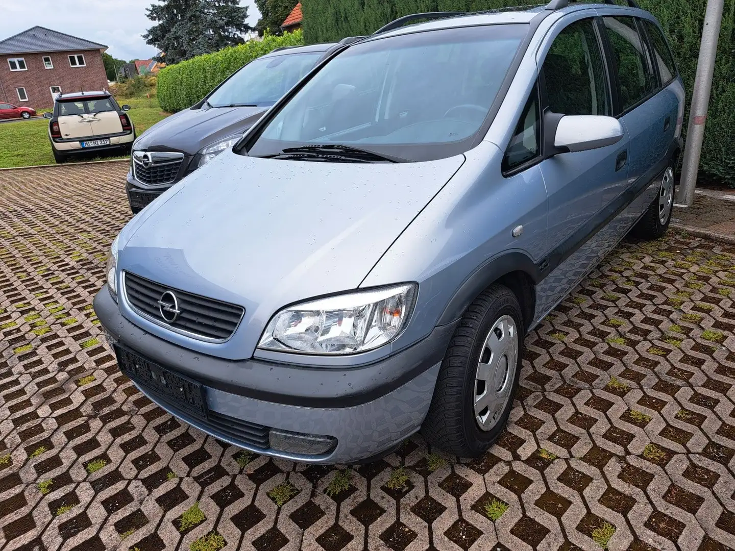 Opel Zafira 1.8 16V Edition 2000 7-SITZER  AHK Grau - 1