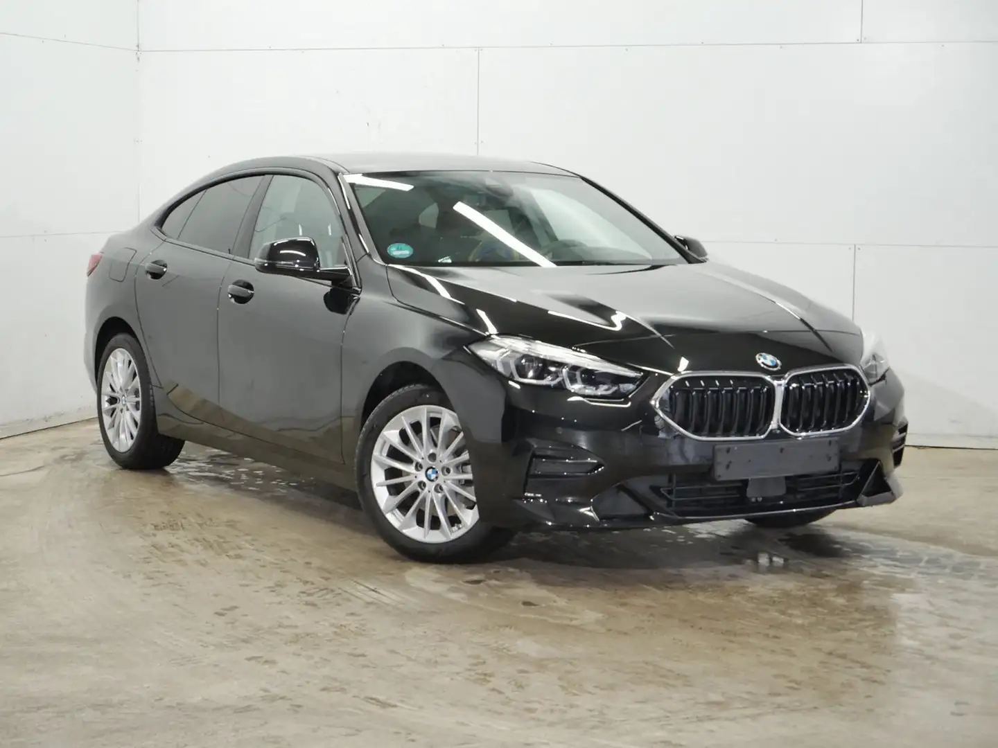 BMW 218 i Gran Coupé Sport Line HEADUP/KMFRTZGNG/HIFI Schwarz - 2