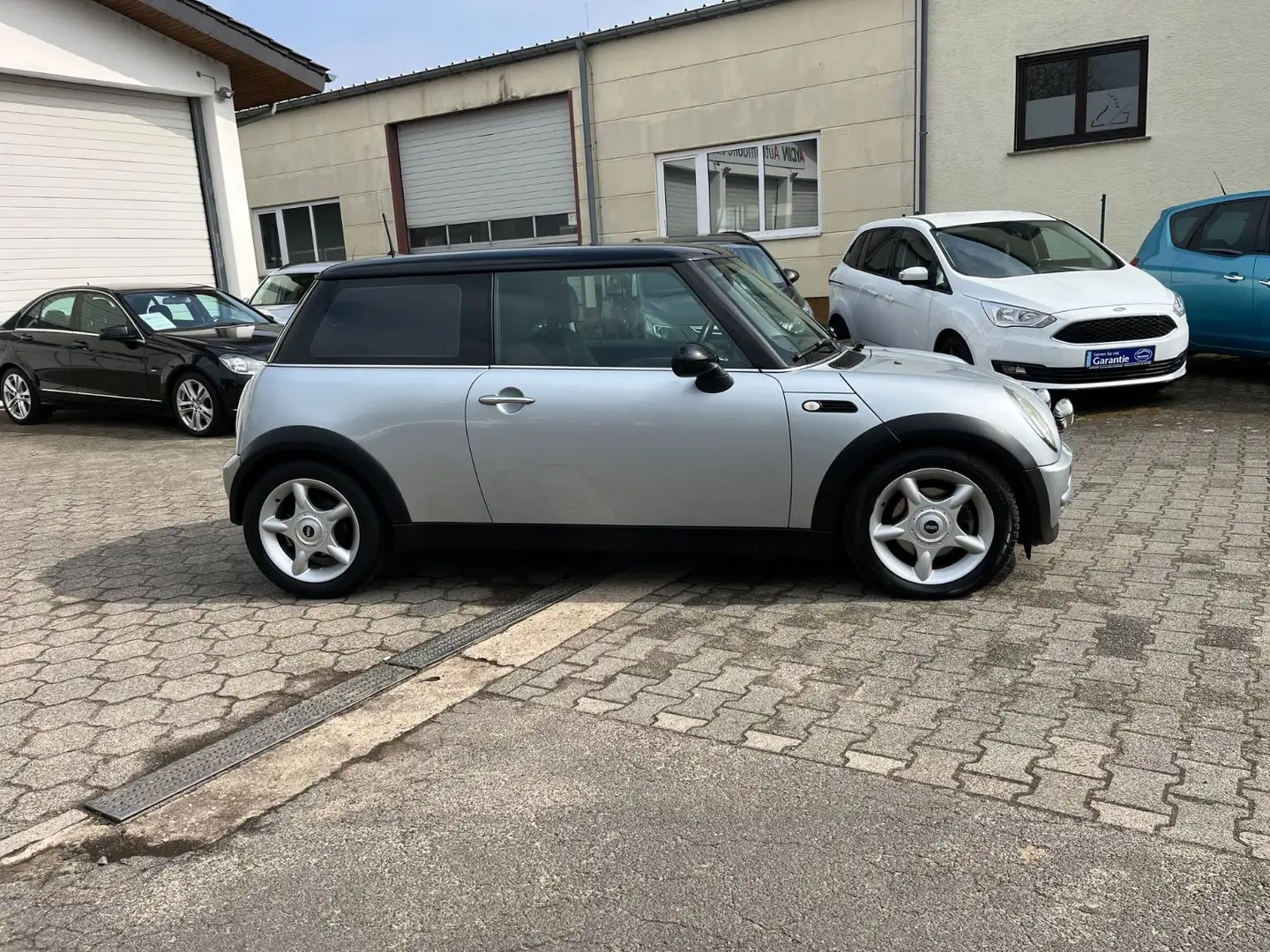 MINI Cooper COOPER-SEHR GEPFLEGT-TÜV NEU-AUTOMATIK Silber - 2